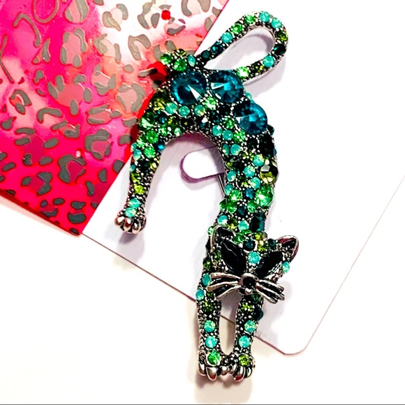Betsey Johnson Jewelry - BETSEY JOHNSON Colorful Crystal Cat Brooch